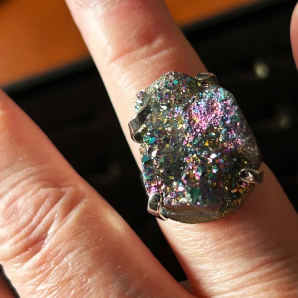 GEODE RING, GENUINE PINKS/PURPLES/BLUES AGATE, REAL GEM CHUNK REALLY SPARKLES, - Picture 3 of 3